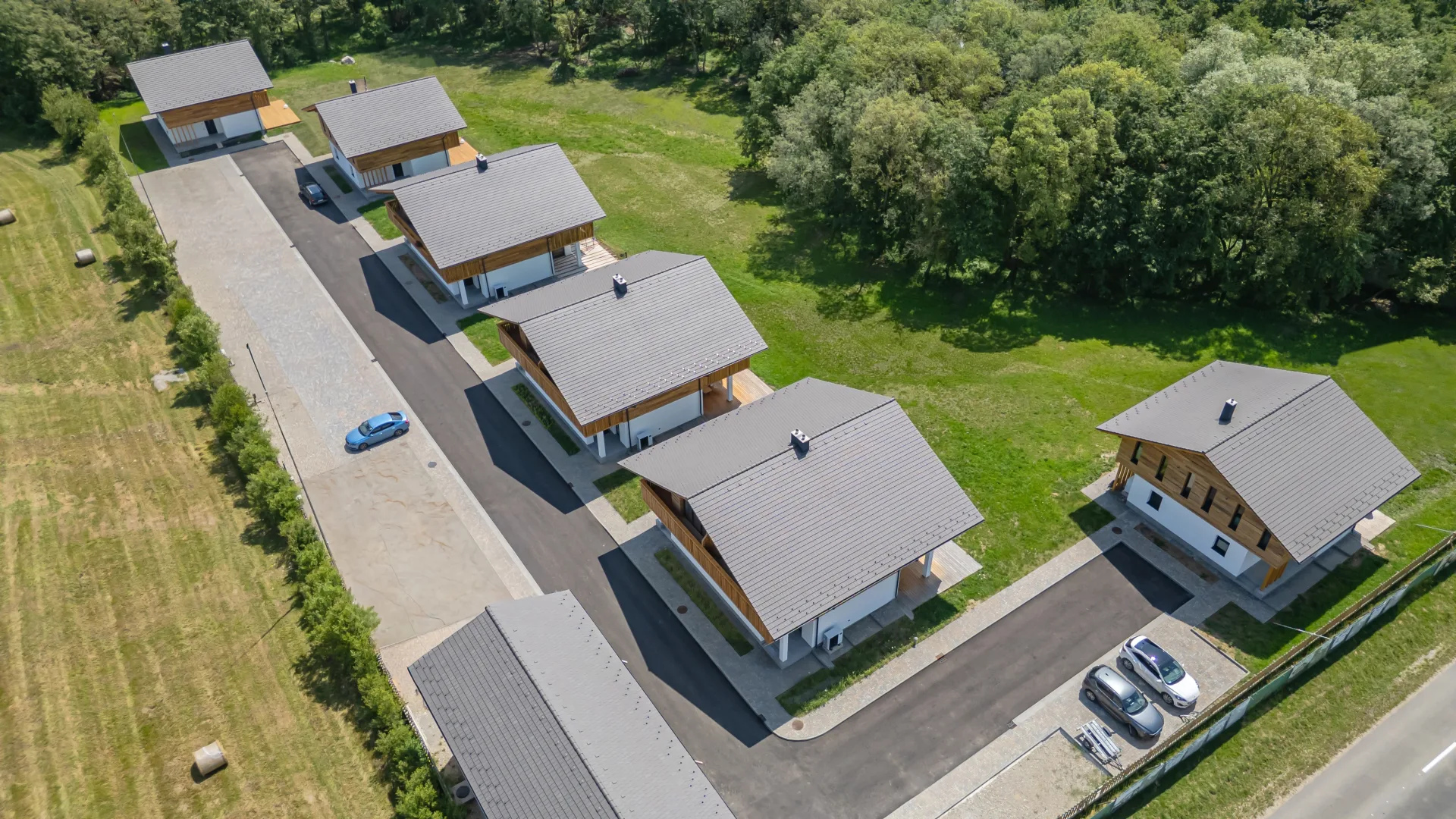Alpinia Chalets